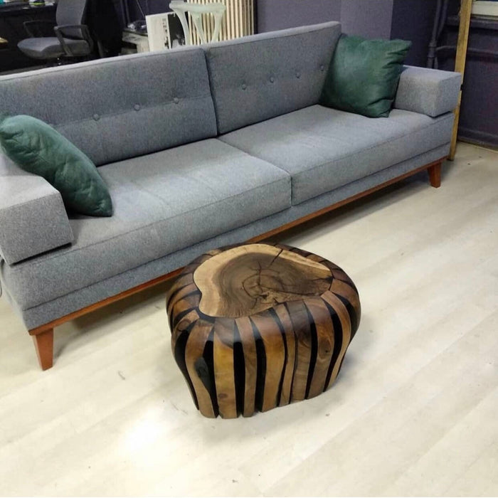 Handmade Epoxy Resin Coffee Table, Round Walnut Wood Table, Live Edge Table, Beautifully Designed Epoxy Furniture